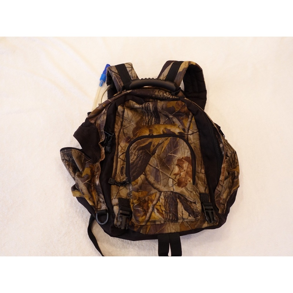 Realtree Hardwood Camo Hunting Hiking Back Pack Hydration Backpack H2O Water